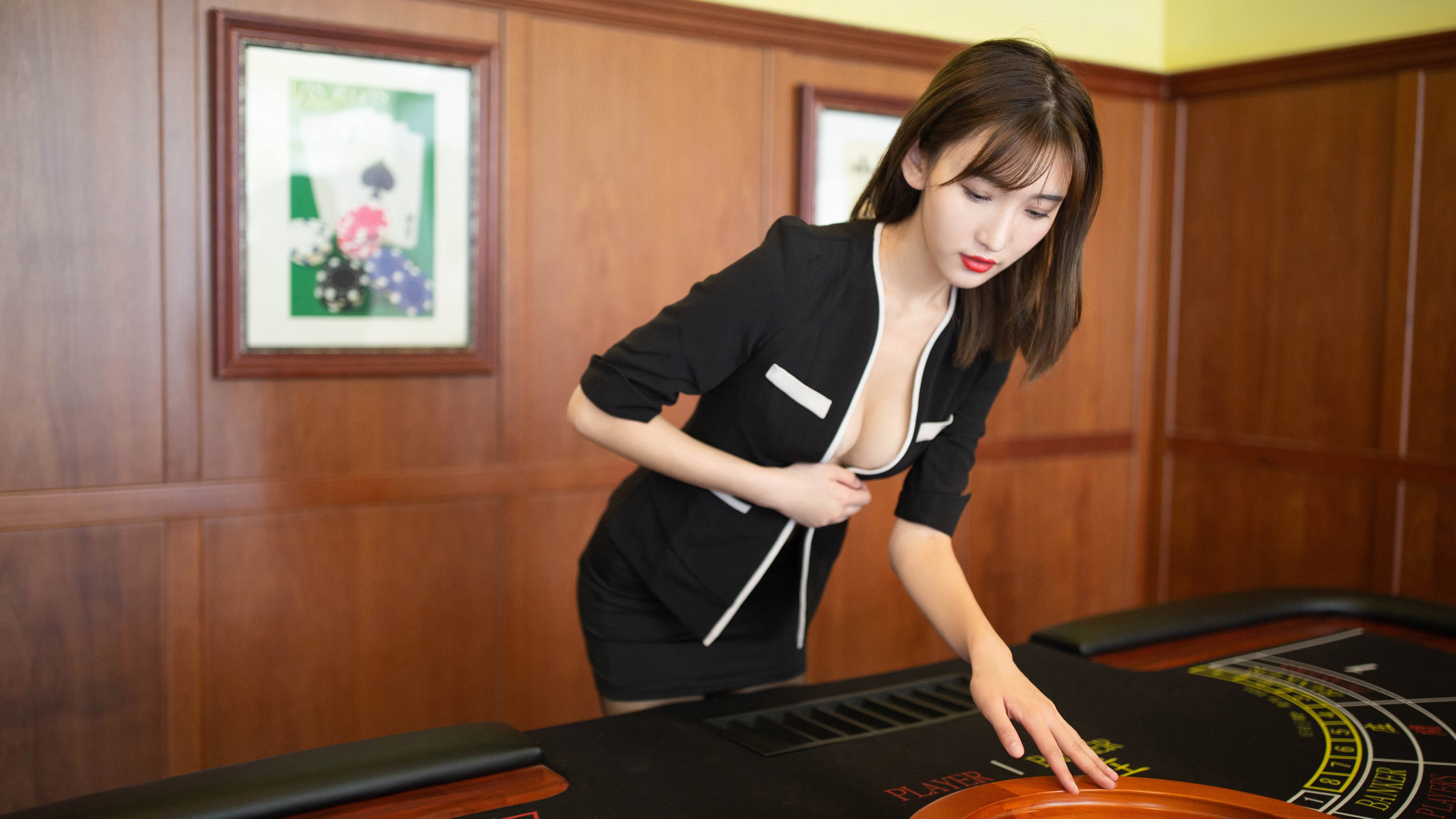 _湖人全队火力全开，季后赛希望逐步明朗_，湖人这赛季的阵容