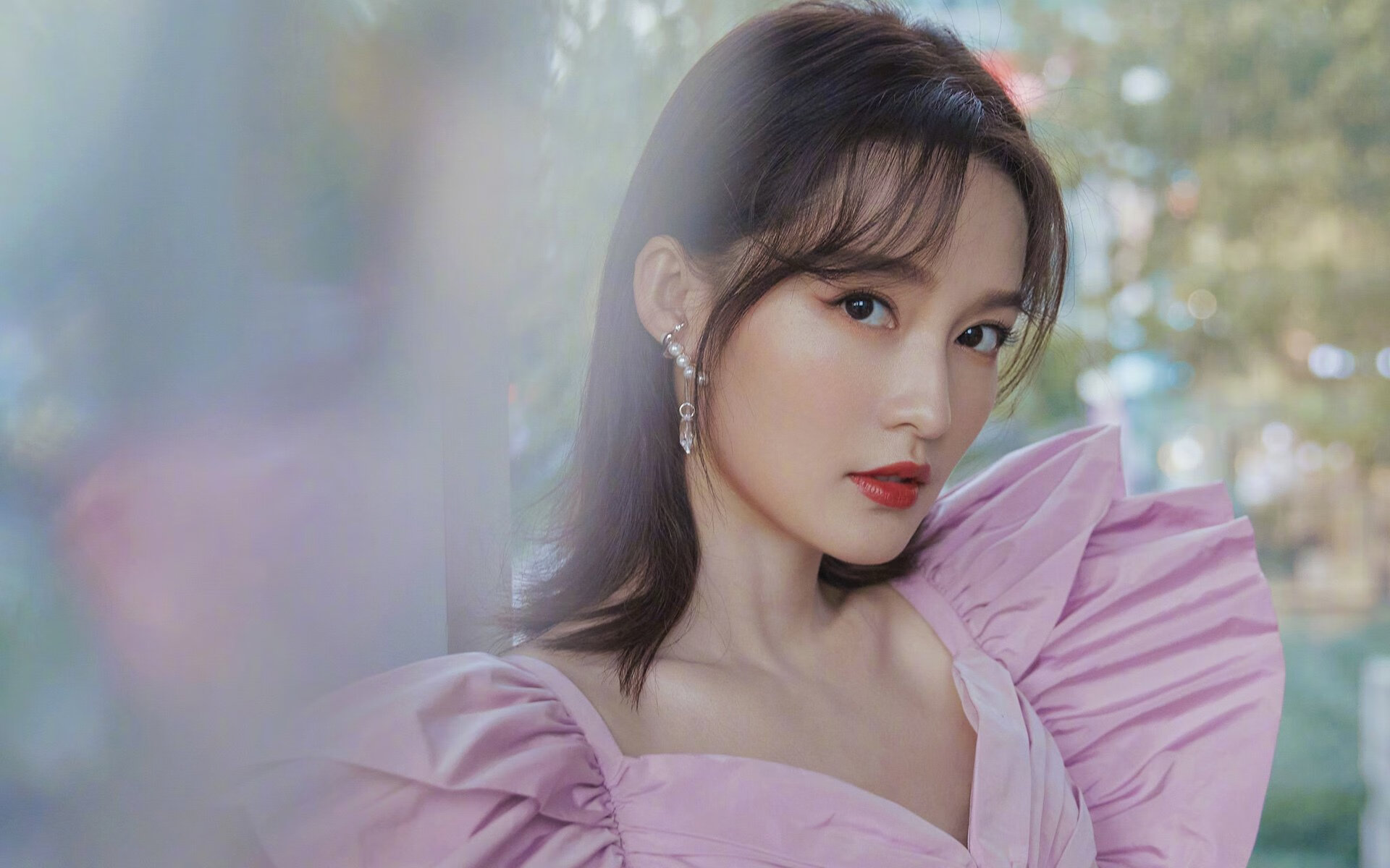 德甲激烈拼刺：攻坚战中展现极限运动精神