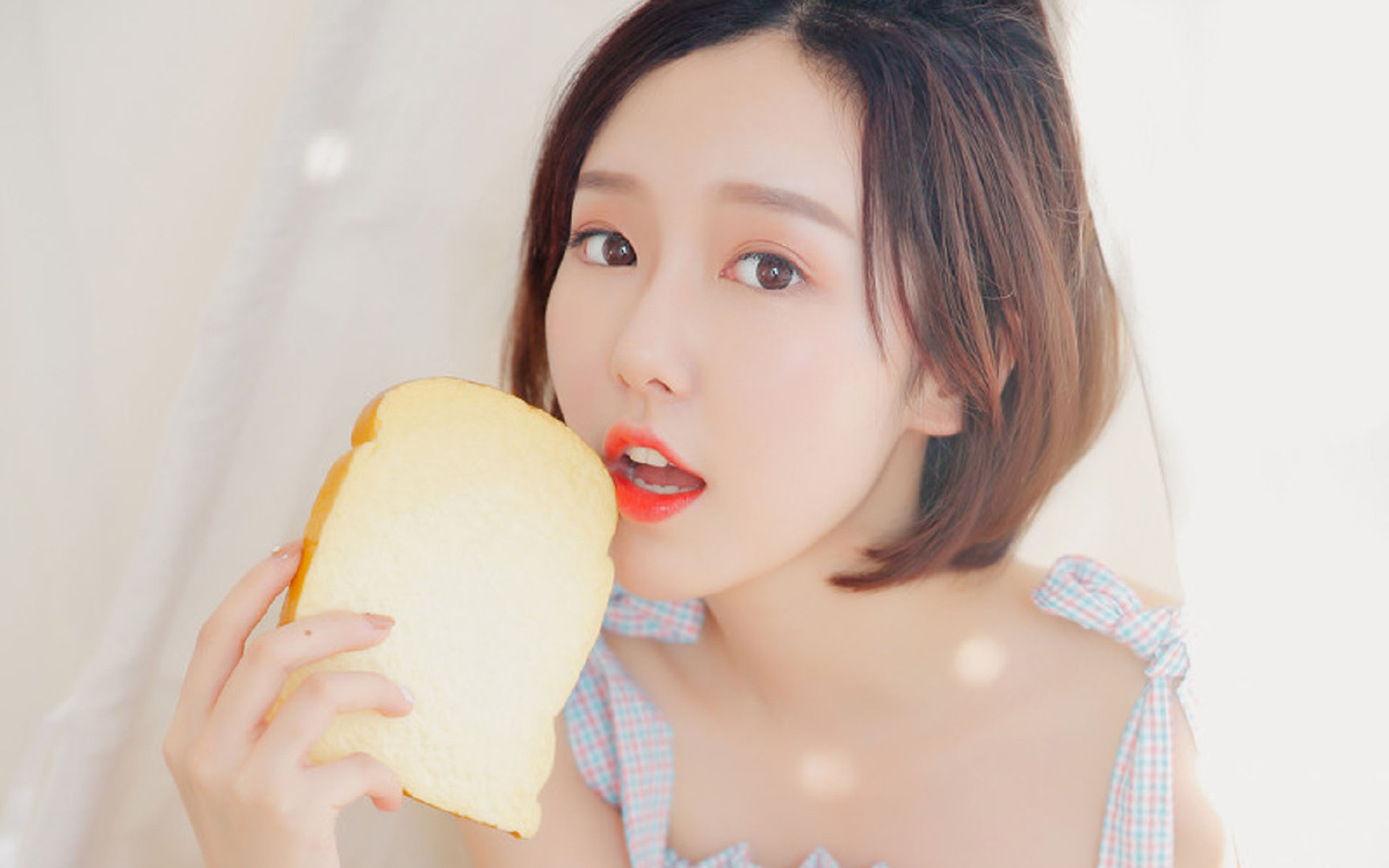 德甲极速反击：冲破防线的瞬间令人惊叹，德甲打法